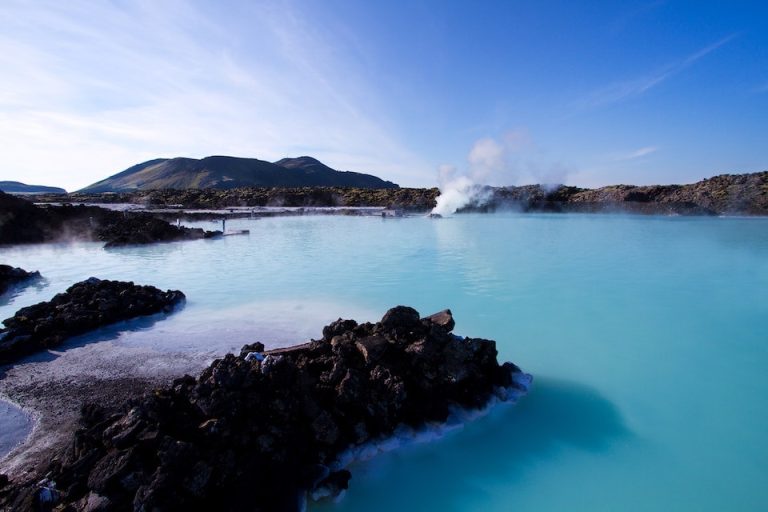 Direct Flights from London, UK to Reykjavik, Iceland from only £86 roundtrip