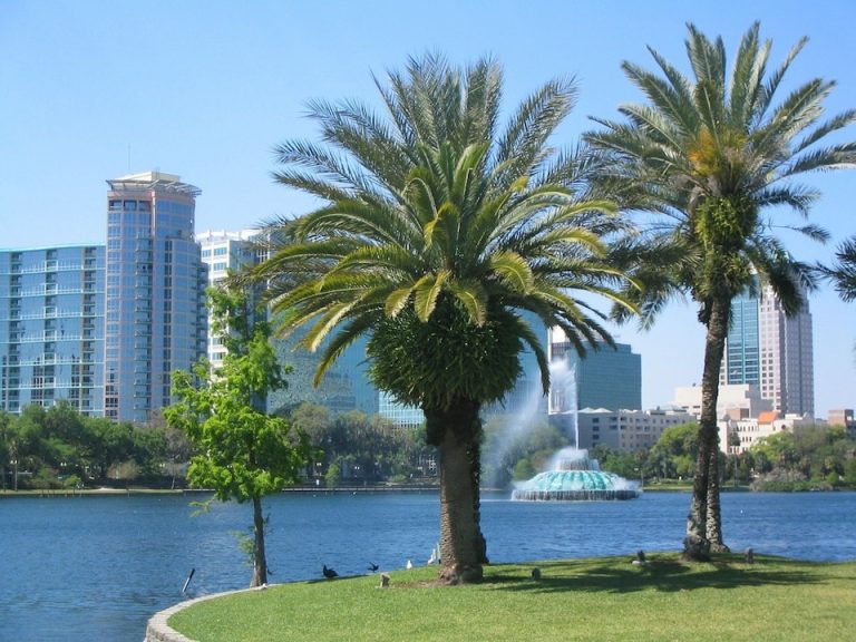 Flights from Vancouver, Canada to Orlando, Florida from only CAD 482 roundtrip