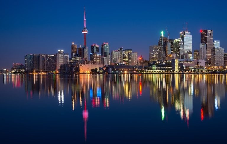 Mega Deal! Flights from Dusseldorf, Germany to Toronto, Canada from only €175 roundtrip