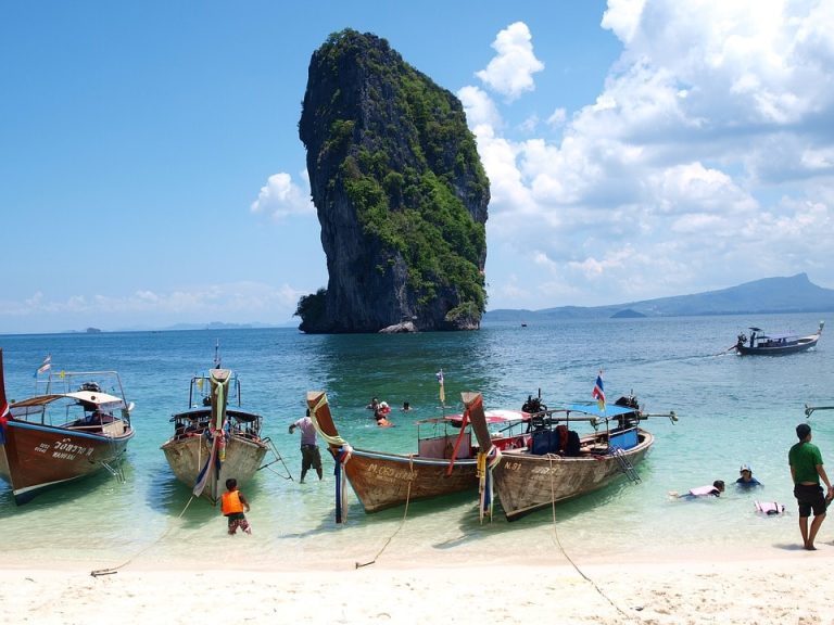 Flights from Gold Coast, Australia to Krabi, Thailand from only AUD 335 roundtrip