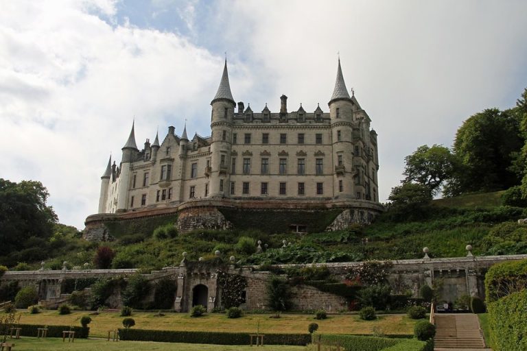 Flights from Washington DC, USA to Inverness, UK from only $414 roundtrip