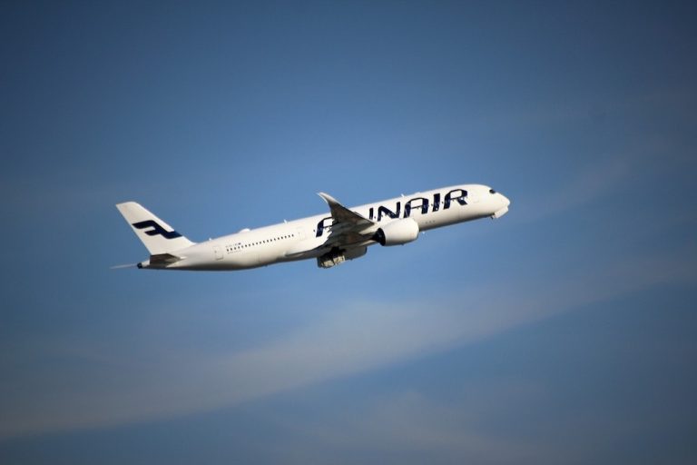 Finnair Flight AY666 From CPH To HEL
