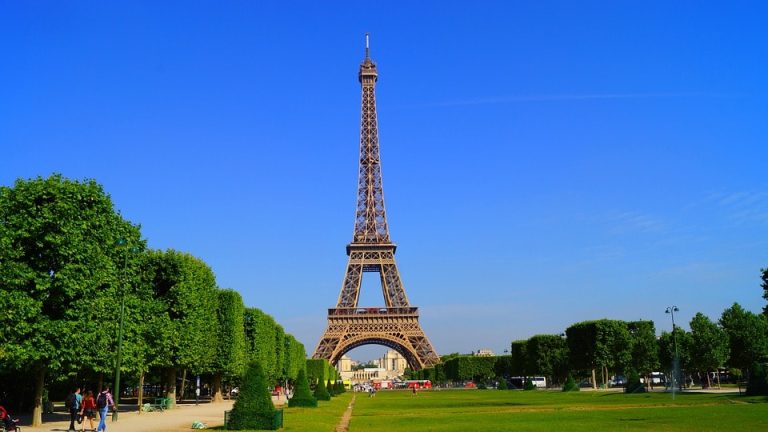 Direct Flights from New York, USA to Paris, France from only $379 roundtrip