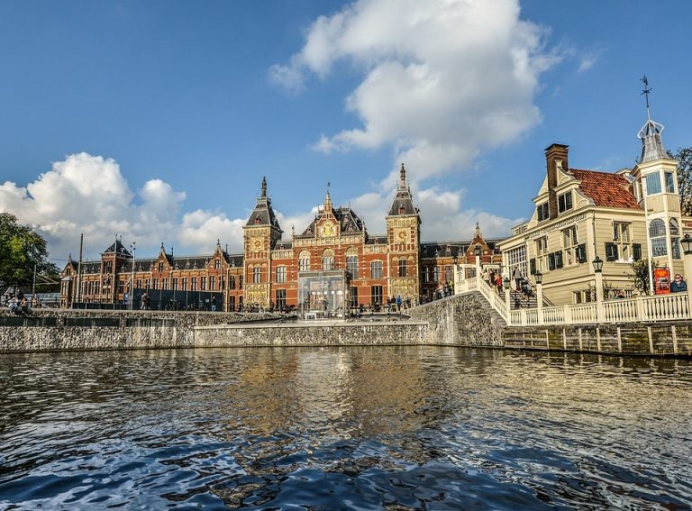 Flights from Mahe, Seychelles to Amsterdam, Netherlands from only $583 roundtrip
