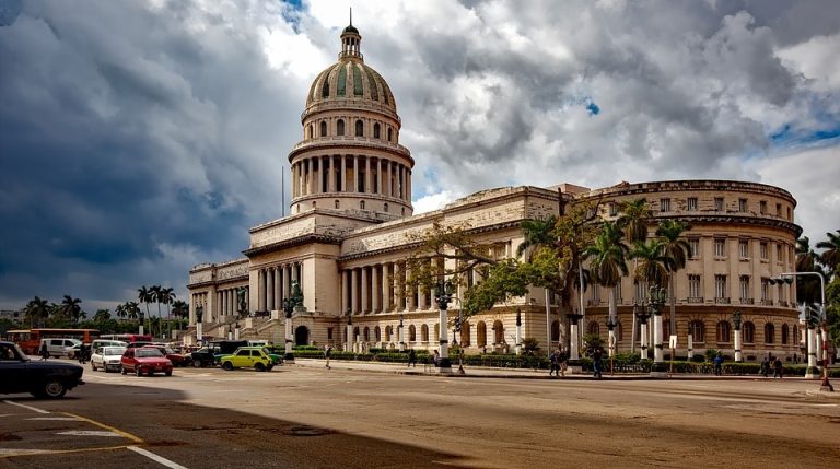 Flights from Montreal, Canada to Havana, Cuba from only CAD 528 roundtrip