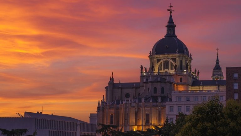 Direct Flights from London, UK to Madrid, Spain from only £88 roundtrip