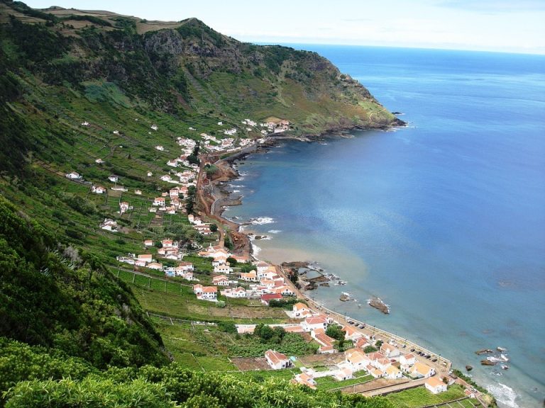 Flights from London, UK to the Azores from only £172 roundtrip