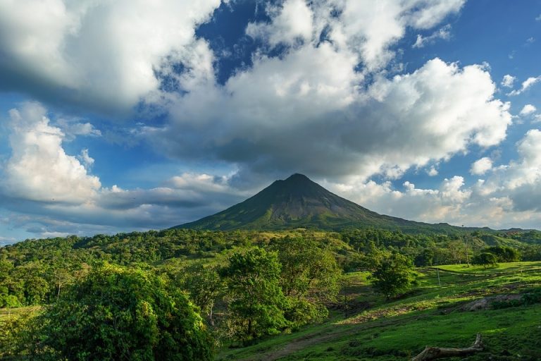 Flights from Toronto, Canada to San Jose, Costa Rica from only CAD 498 roundtrip