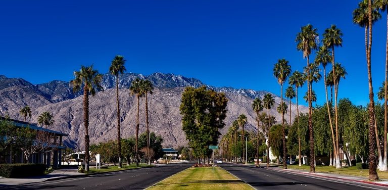 Flights from Toronto, Canada to Palm Springs, California from only CAD 377 roundtrip