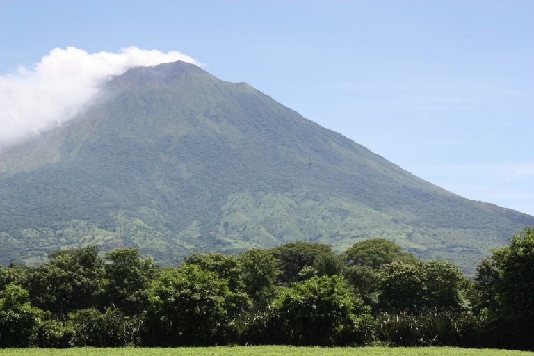 Flights from Los Angeles, USA to San Salvador, El Salvador from only $227 roundtrip
