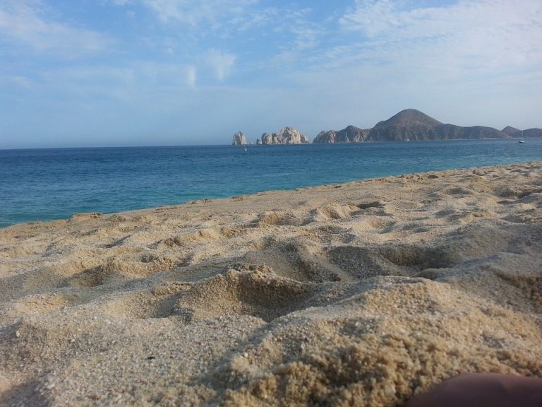 Flights from Winnipeg, Canada to San Jose del Cabo, Mexico from only CAD 438 roundtrip