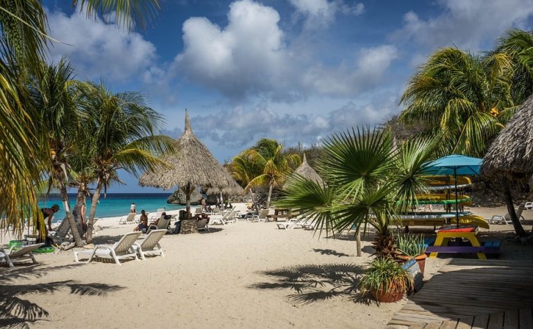Flights from Vancouver, Canada to Curacao from only CAD 1026 roundtrip